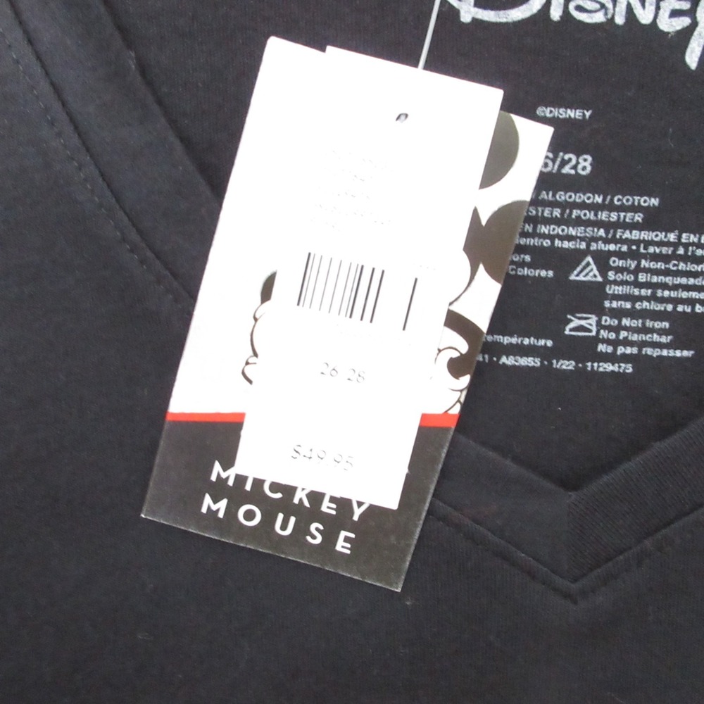 Disney T Shirt Women Plus 26 28 Black My Heart Belongs To Disney Vacation NWT - Picture 4 of 9